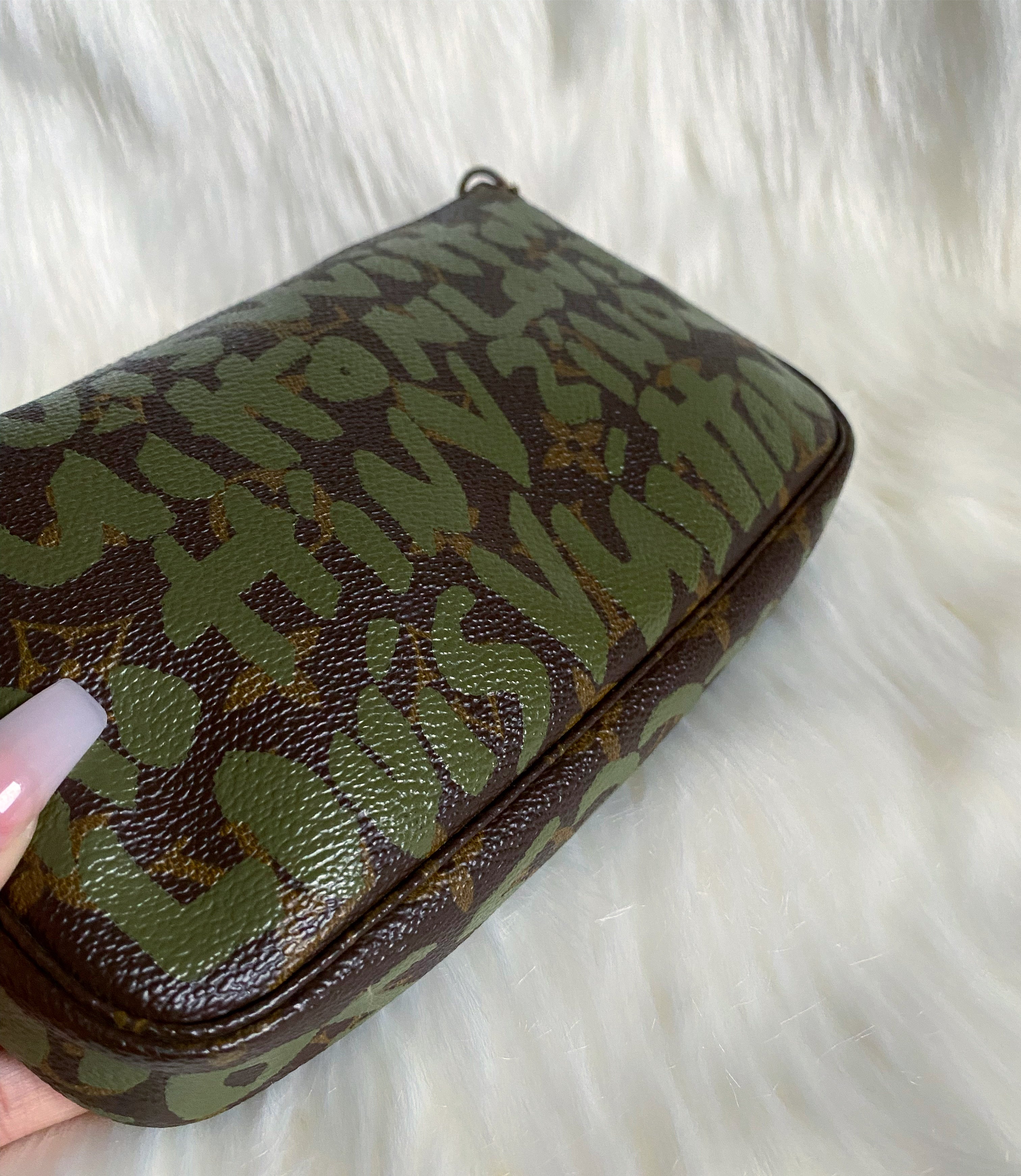 Louis Vuitton x Stephen Penrose Graffiti Pochette